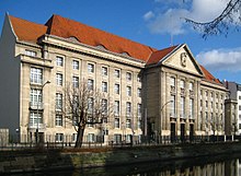 Deutsche Kriegsministerin treibt Aufrüstung voran